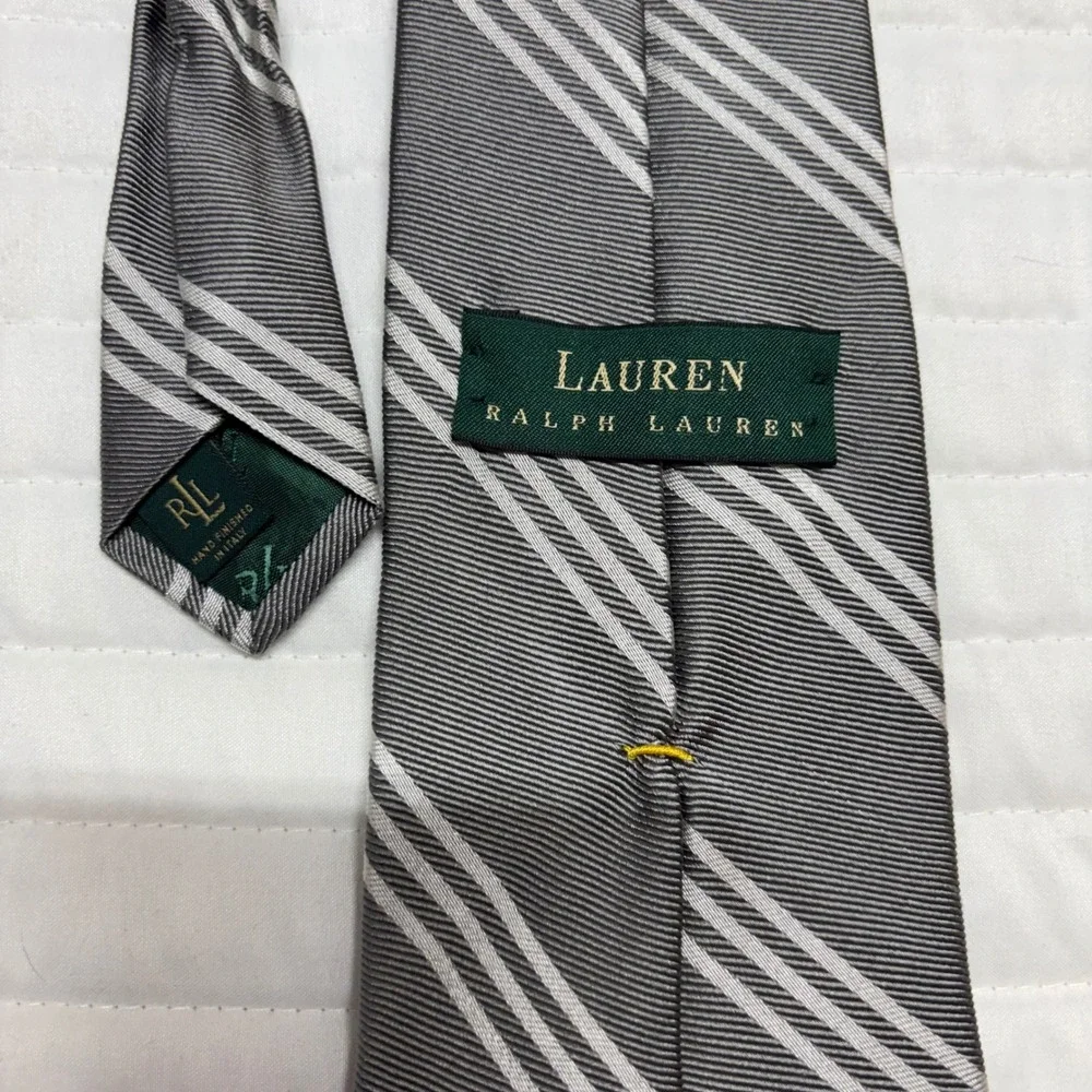 Lauren Ralph Lauren Mens Grey White Striped Silk Necktie Made in Italy‎